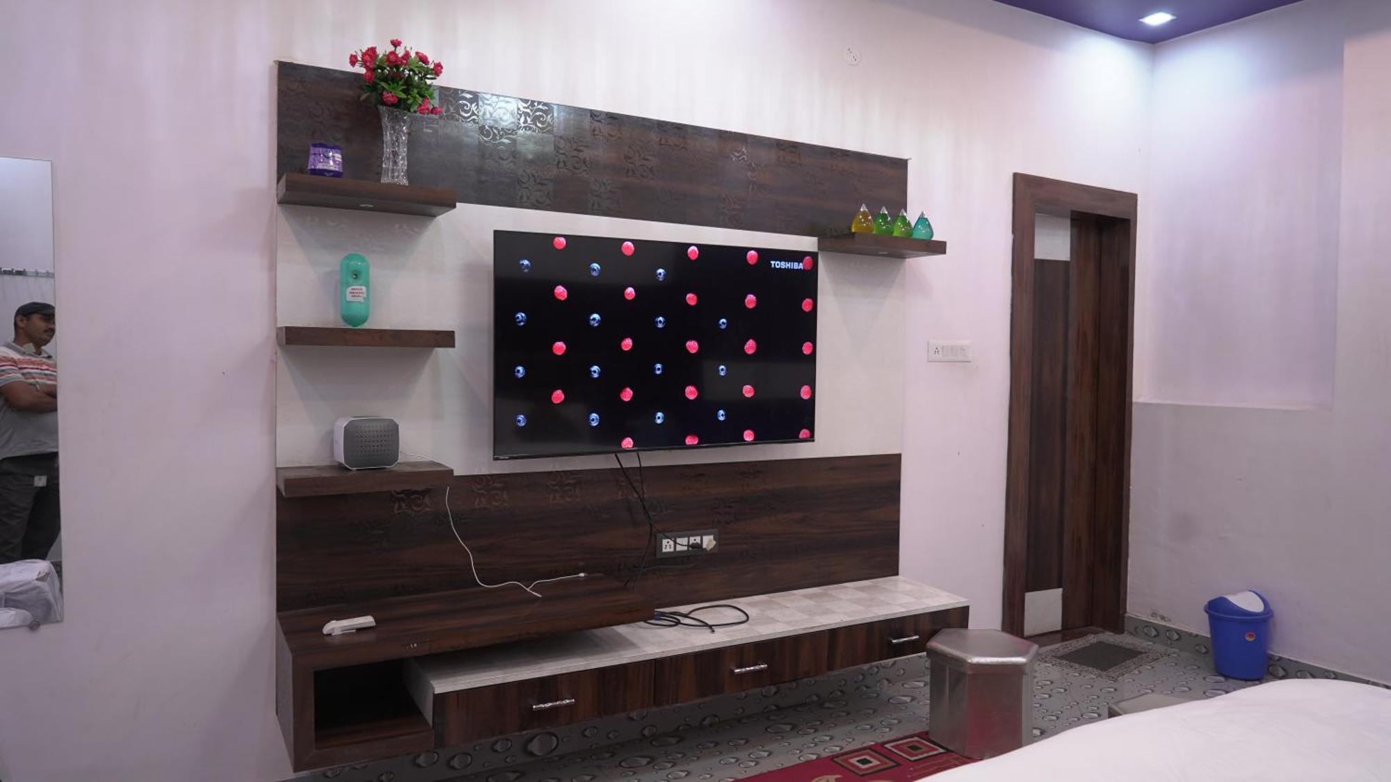 Rajmahal Resort Banquet Hall And Hotel Patna  Ngoại thất bức ảnh